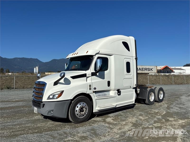 Freightliner Cascadia 126 Тягачі