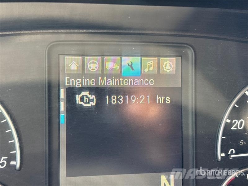 Freightliner Cascadia 126 Тягачі