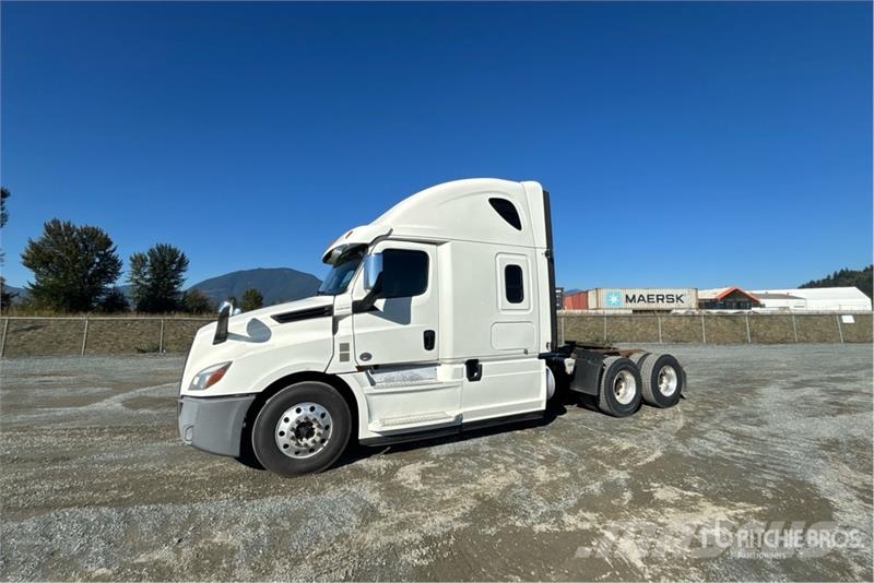 Freightliner Cascadia 126 Тягачі