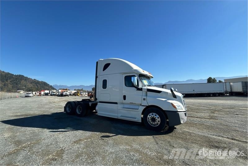 Freightliner Cascadia 126 Тягачі