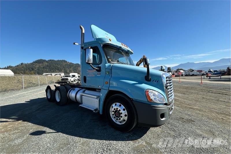 Freightliner Cascadia 125 Седельные тягачи