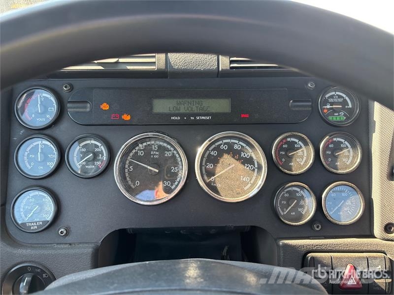 Freightliner Cascadia 125 Седельные тягачи