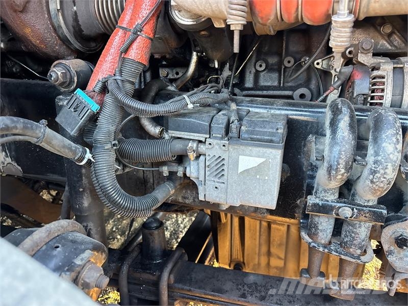 Freightliner Cascadia 125 6x4 T/A Sleeper Truck Tractor Sattelzugmaschinen