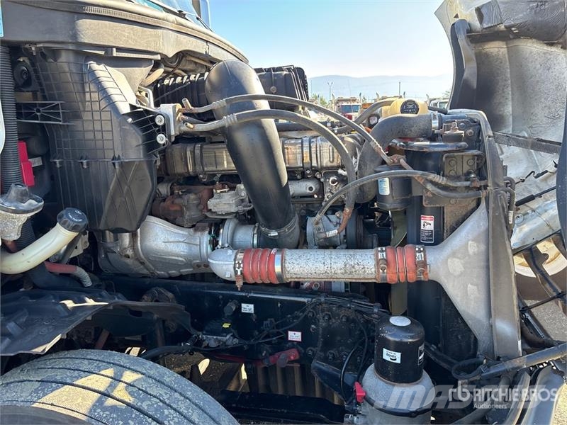 Freightliner Cascadia 126 Тягачі