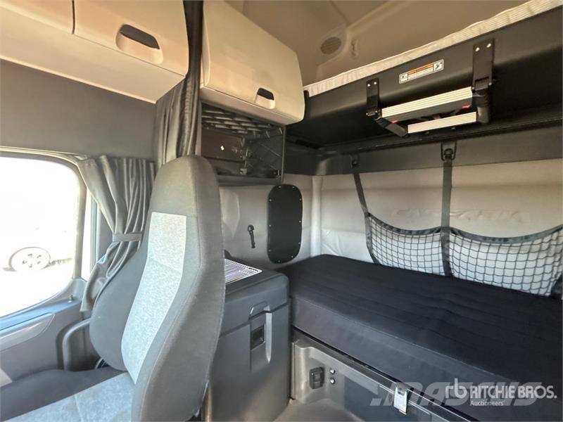 Freightliner Cascadia 126 Тягачі