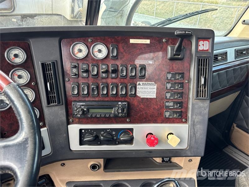 Freightliner Coronado 122 19380 L 8x6 Water Truck Tankvogne - vand