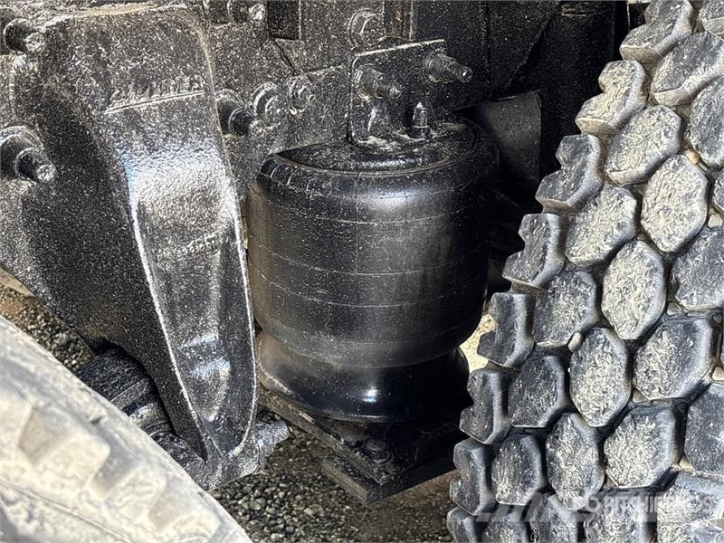 Freightliner Coronado 122 19380 L 8x6 Water Truck Tankvogne - vand