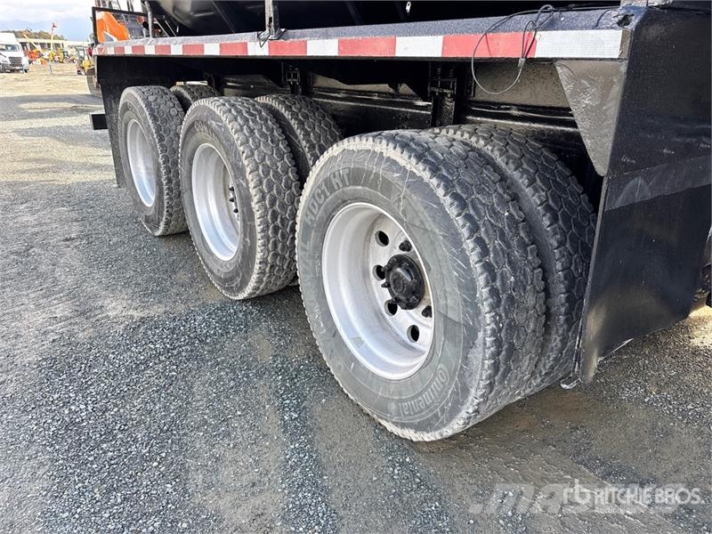 Freightliner Coronado 122 19380 L 8x6 Water Truck Tankvogne - vand