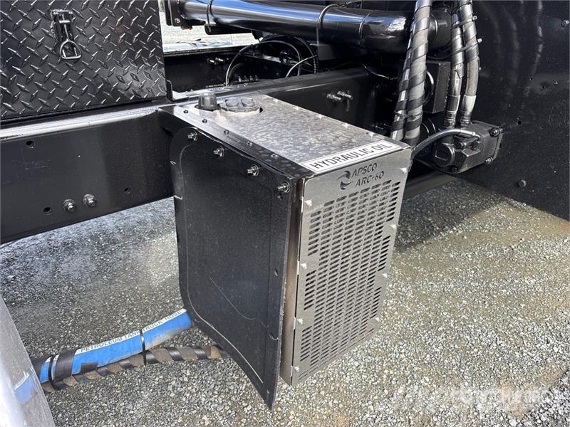 Freightliner Coronado 122 19380 L 8x6 Water Truck Tankvogne - vand