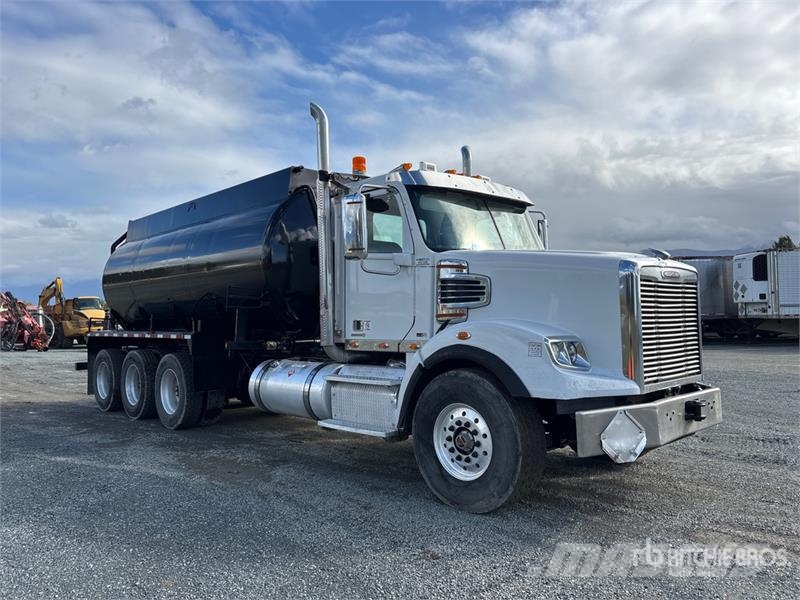 Freightliner Coronado 122 19380 L 8x6 Water Truck Tankvogne - vand