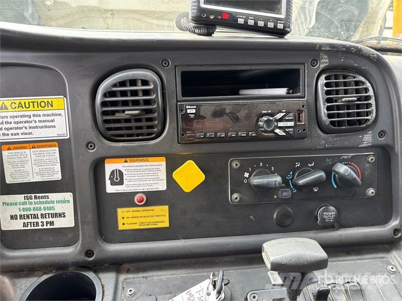 Freightliner Elgin Crosswind on Freightliner M2 Sweeper Truck Polovni kamioni za čišćenje