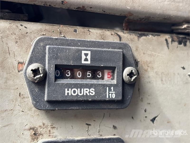 Freightliner FL 112 Nosturiautot