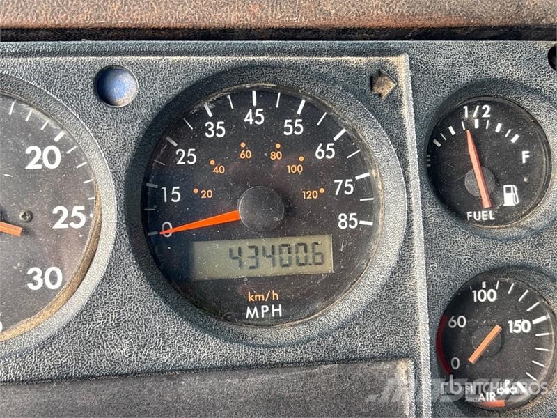 Freightliner FL 112 Nosturiautot