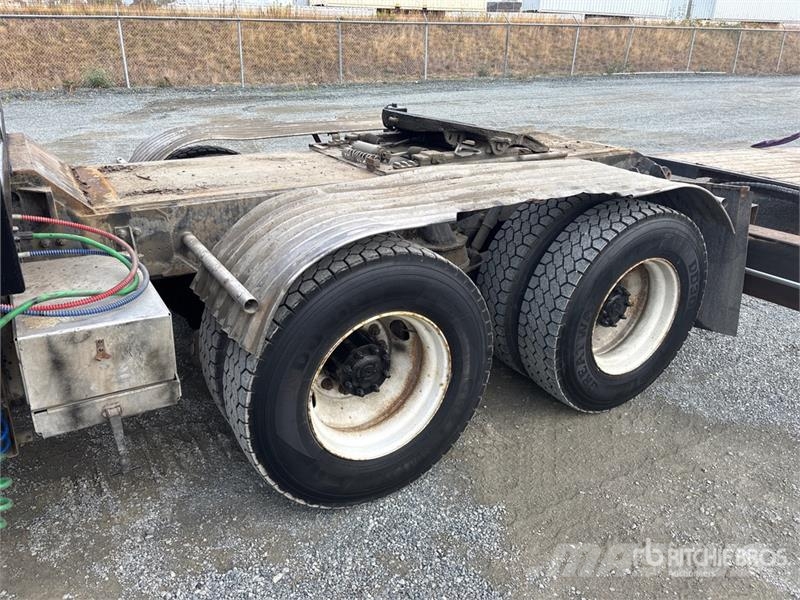 Freightliner FL 112 Kamioni sa kranom
