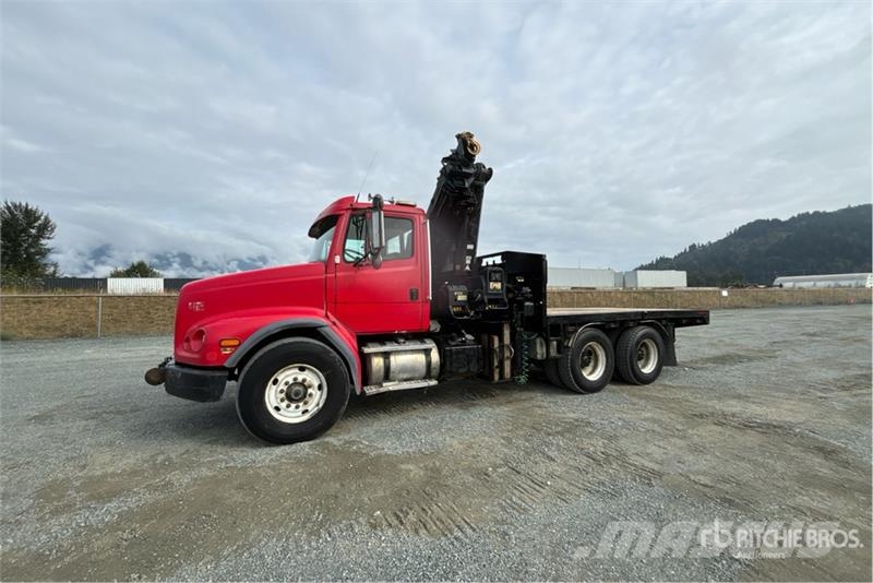 Freightliner FL 112 Camioane cu macara