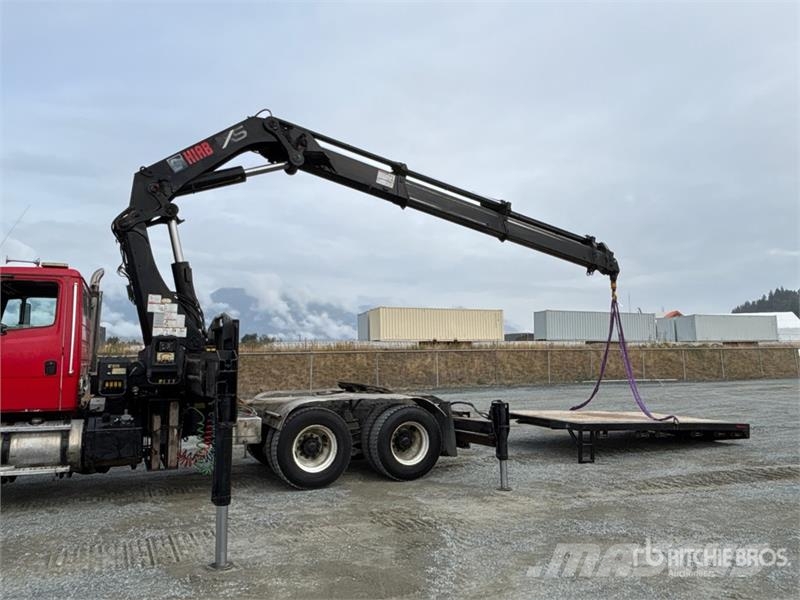 Freightliner FL 112 Kamioni sa kranom