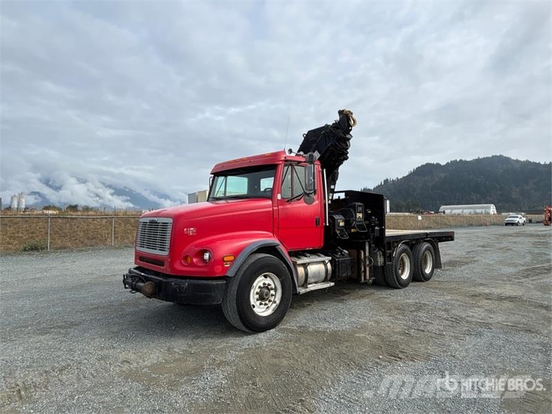 Freightliner FL 112 Camioane cu macara