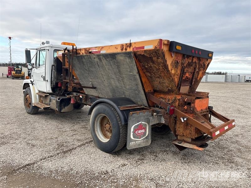 Freightliner FL80 4x2 S/A Sanding Truck Drugi tovornjaki