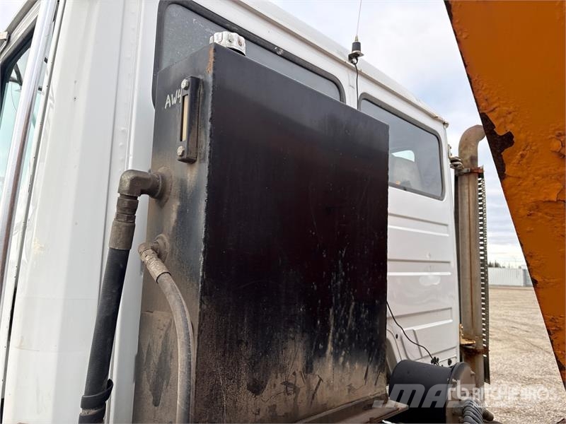 Freightliner FL80 4x2 S/A Sanding Truck Drugi tovornjaki