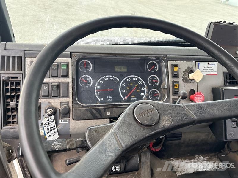 Freightliner FL80 4x2 S/A Sanding Truck Drugi tovornjaki