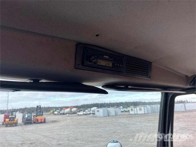Freightliner FL80 4x2 S/A Sanding Truck Drugi tovornjaki