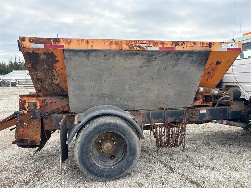 Freightliner FL80 4x2 S/A Sanding Truck Drugi tovornjaki