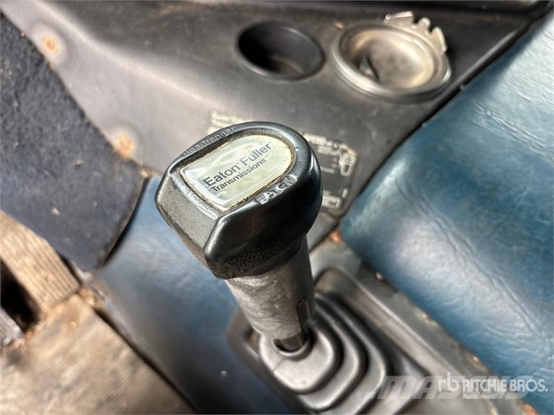 Freightliner FLA086 6x4 Movie Cast Truck Autre camion
