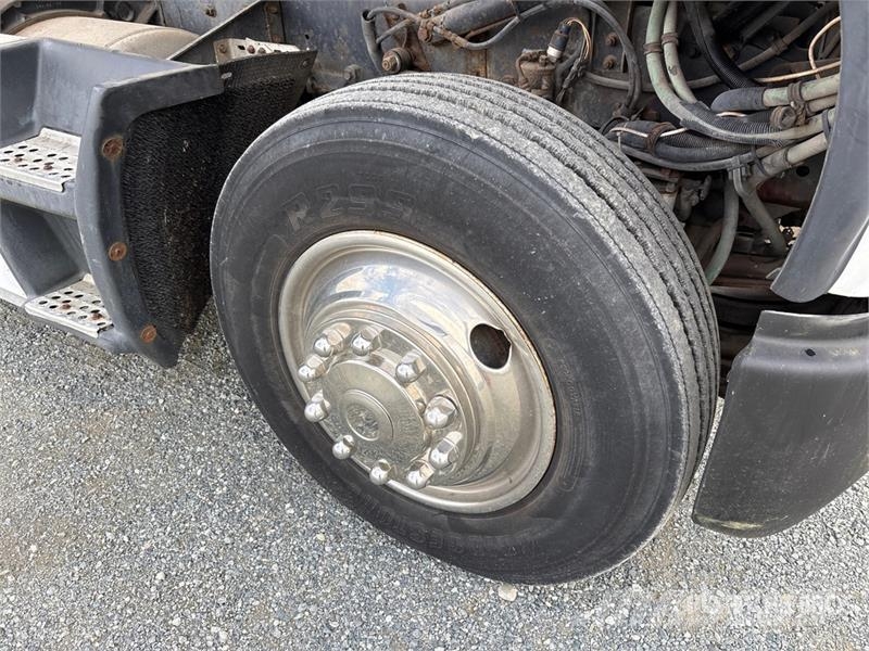 Freightliner FLA086 6x4 Movie Cast Truck Autre camion