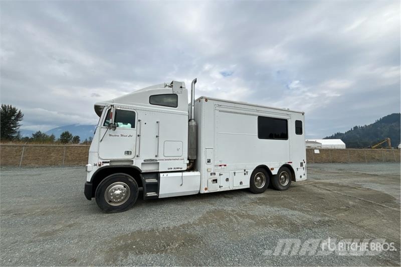 Freightliner FLA086 6x4 Movie Cast Truck Autre camion