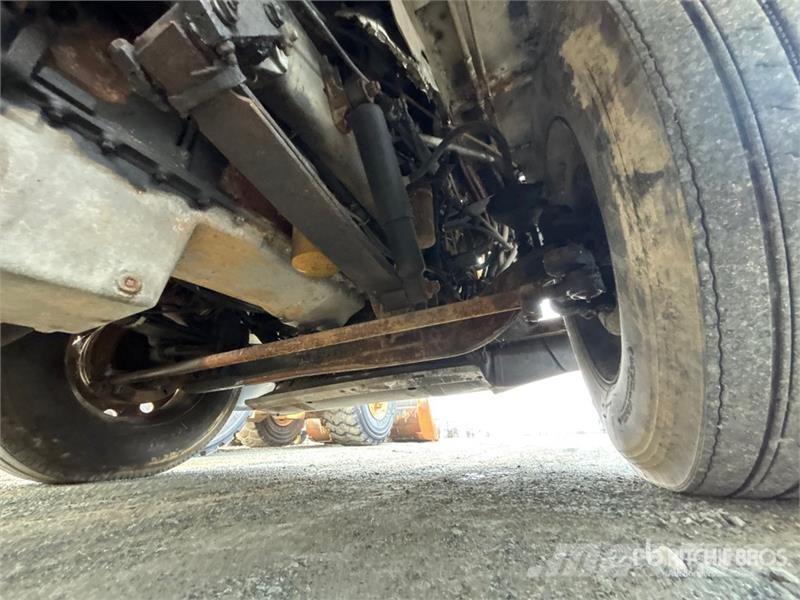 Freightliner FLB 6x4 Movie Cast Truck Andere Fahrzeuge