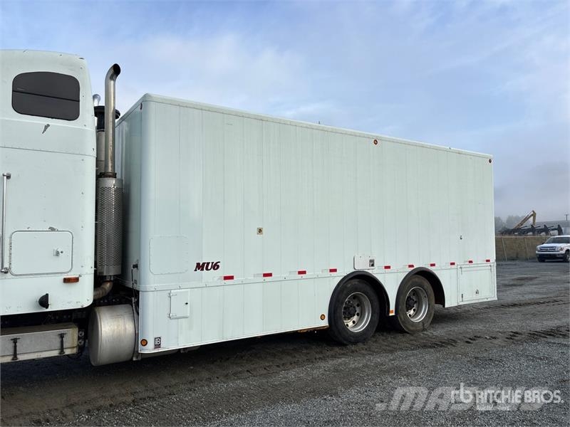 Freightliner FLB 6x4 Van Truck 厢式货车