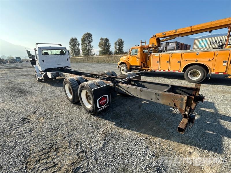 Freightliner M2 106 Cabines