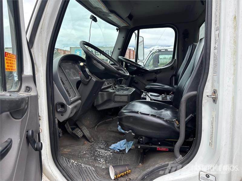 Freightliner M2 106 Kamioni za čišćenje ulica