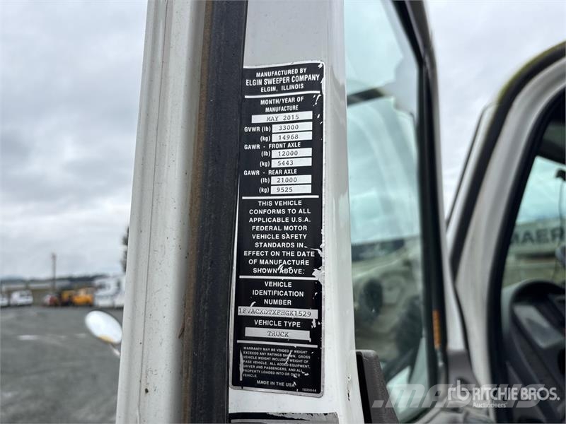 Freightliner M2 106 Kamioni za čišćenje ulica
