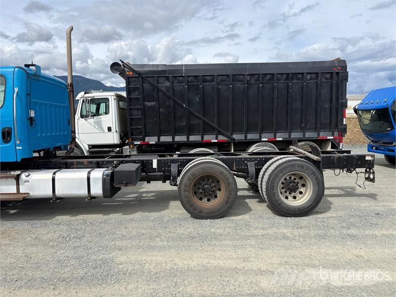 Freightliner M2 106 Kabine i unutrašnjost