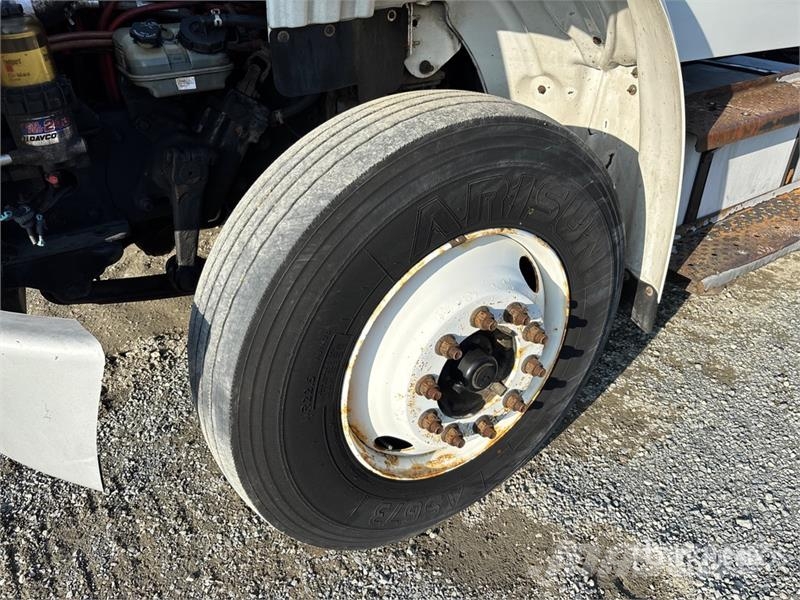 Freightliner M2 106 Cabines