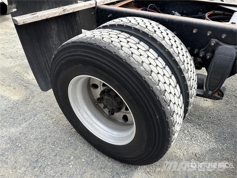 Freightliner M2 106 Kabine i unutrašnjost