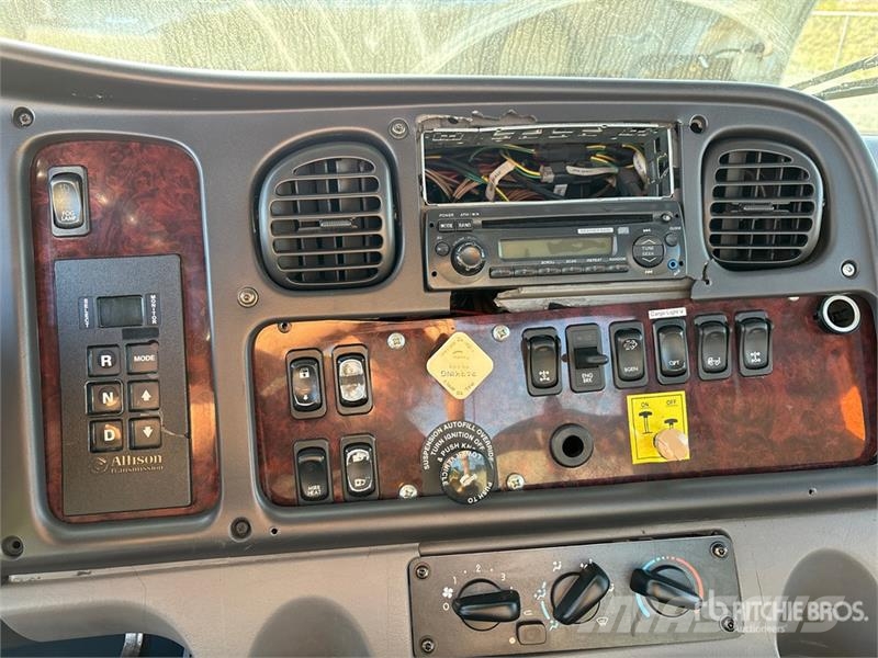 Freightliner M2 106 Cabines