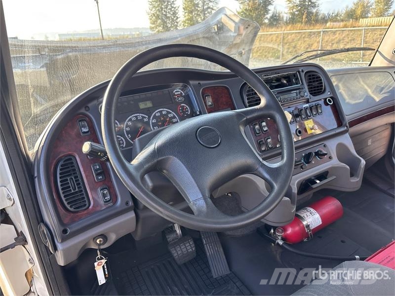 Freightliner M2 106 Cabines