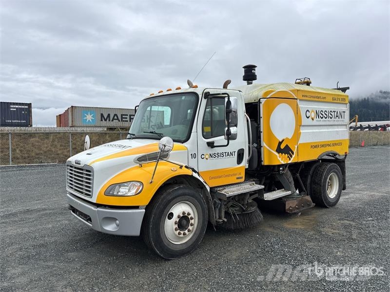 Freightliner M2 106 Kamioni za čišćenje ulica