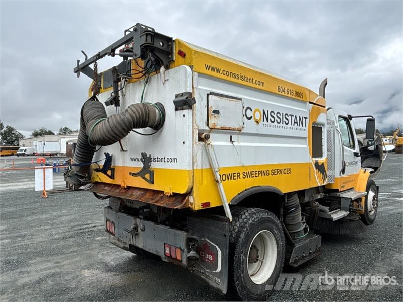 Freightliner M2 106 Kamioni za čišćenje ulica
