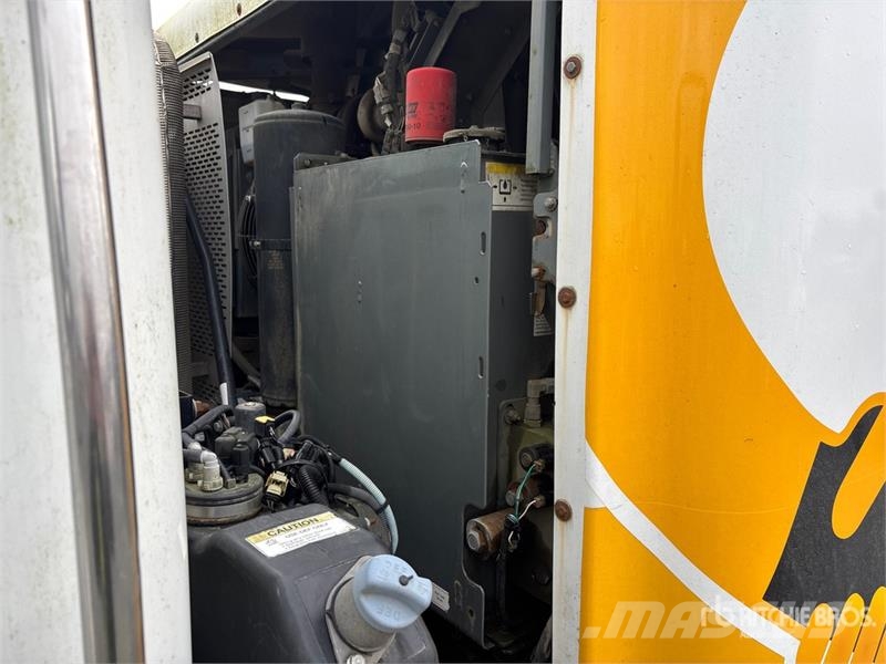 Freightliner M2 106 Kamioni za čišćenje ulica