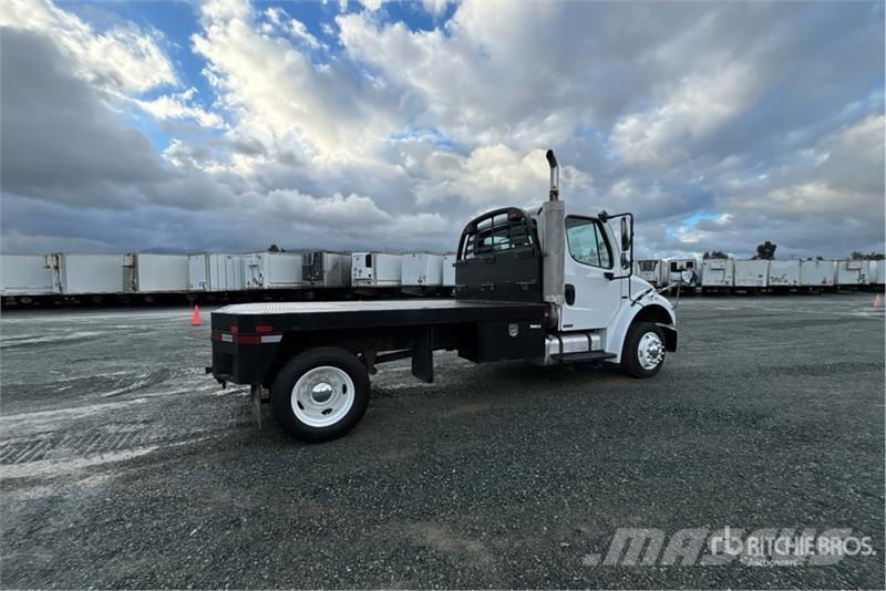 Freightliner M2 106 Flatbed / Dropside trucks