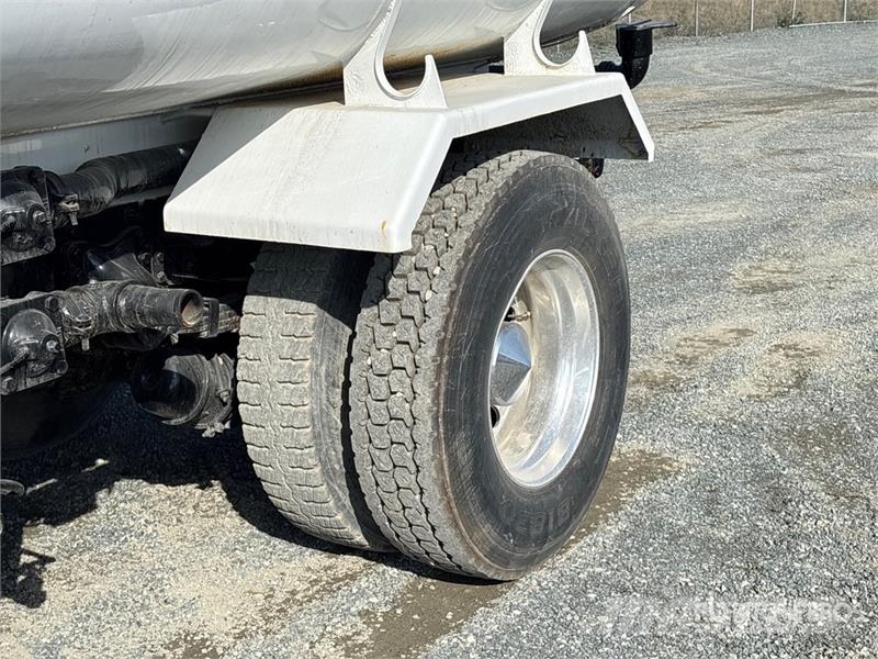 Freightliner M2 106 4x2 Water Truck Ūdens mašīnas