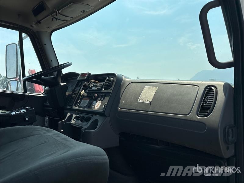 Freightliner M2 106 4x2 S/A Dump Truck Kiperi kamioni