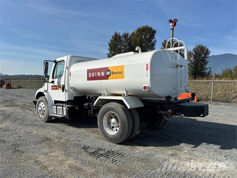 Freightliner M2 106 4x2 Water Truck Ūdens mašīnas