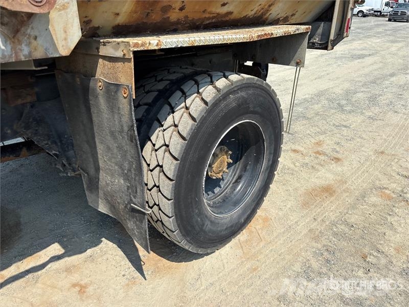 Freightliner M2 106 4x2 S/A Dump Truck Kiperi kamioni