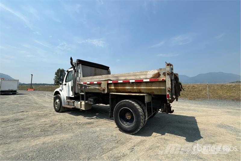 Freightliner M2 106 4x2 S/A Dump Truck Kiperi kamioni