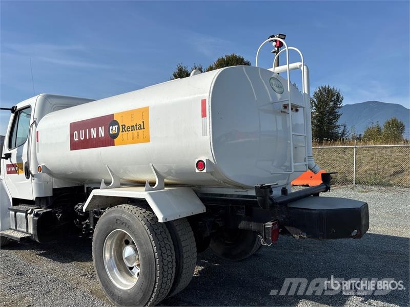 Freightliner M2 106 4x2 Water Truck Ūdens mašīnas