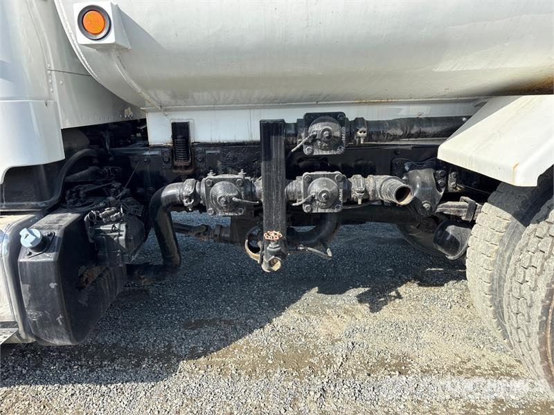 Freightliner M2 106 4x2 Water Truck Ūdens mašīnas